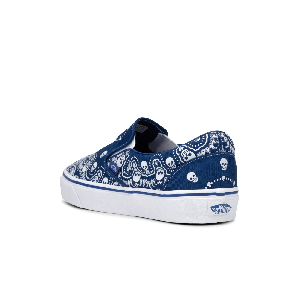 vans-ua-classic-slip-on-bandana-true-blue-vn0a33tb42u1-3.jpg